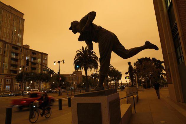 La niebla y el humo de los incendios deja cielos espectaculares en San Francisco.