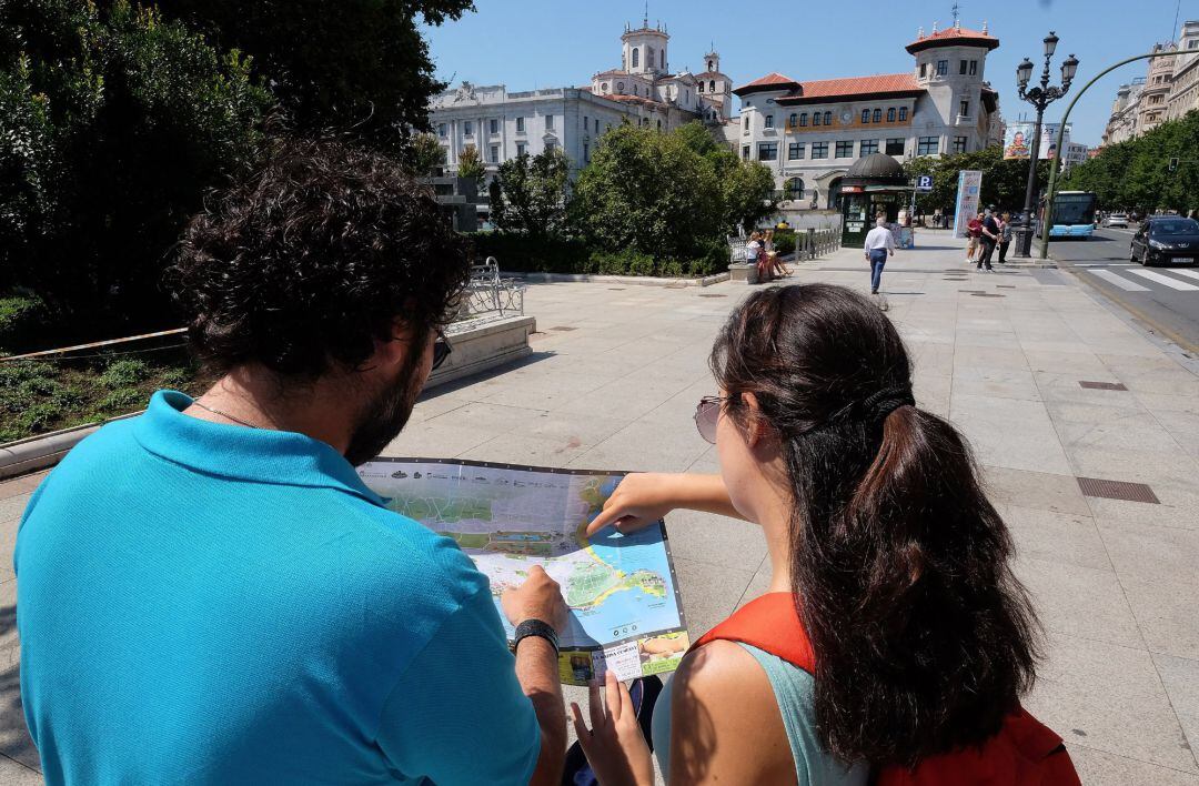 Turistas en Santander