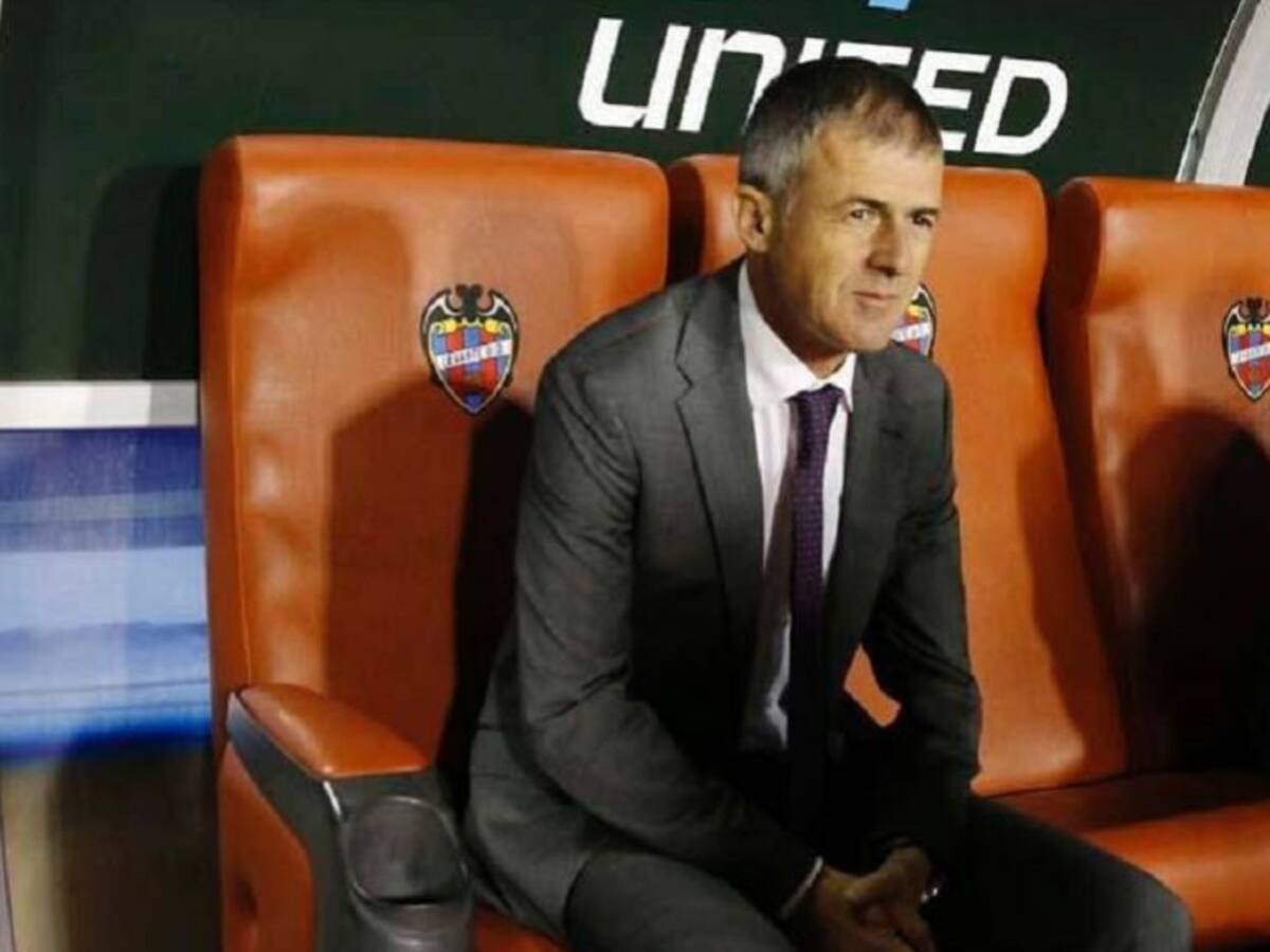 Lucas Alcaraz en la cuerda floja y sin red