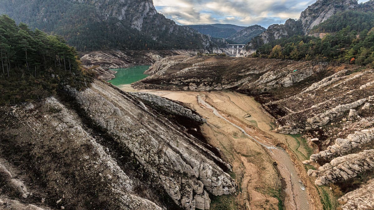 Cataluña endurece las restricciones al agua ante la persistencia de la sequía