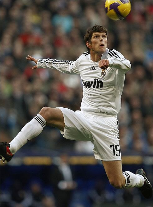 Huntelaar tiene muchas posibilidades de volver a ser titular ante el Espanyol