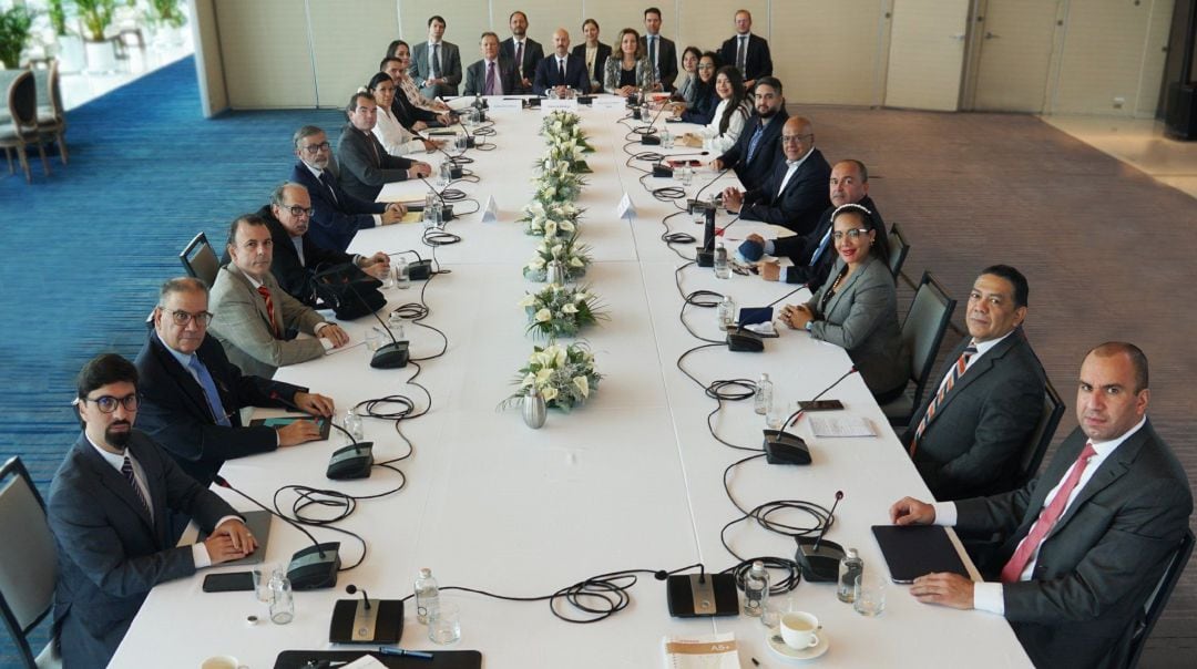 Mesa de negocaición entre el Gobierno y la oposición de Venezuela en México