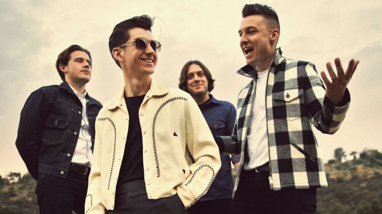 Los Arctic Monkeys en una imagen promocional