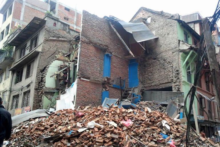 Algunas casas han quedado completamente destruidas tras el terremoto