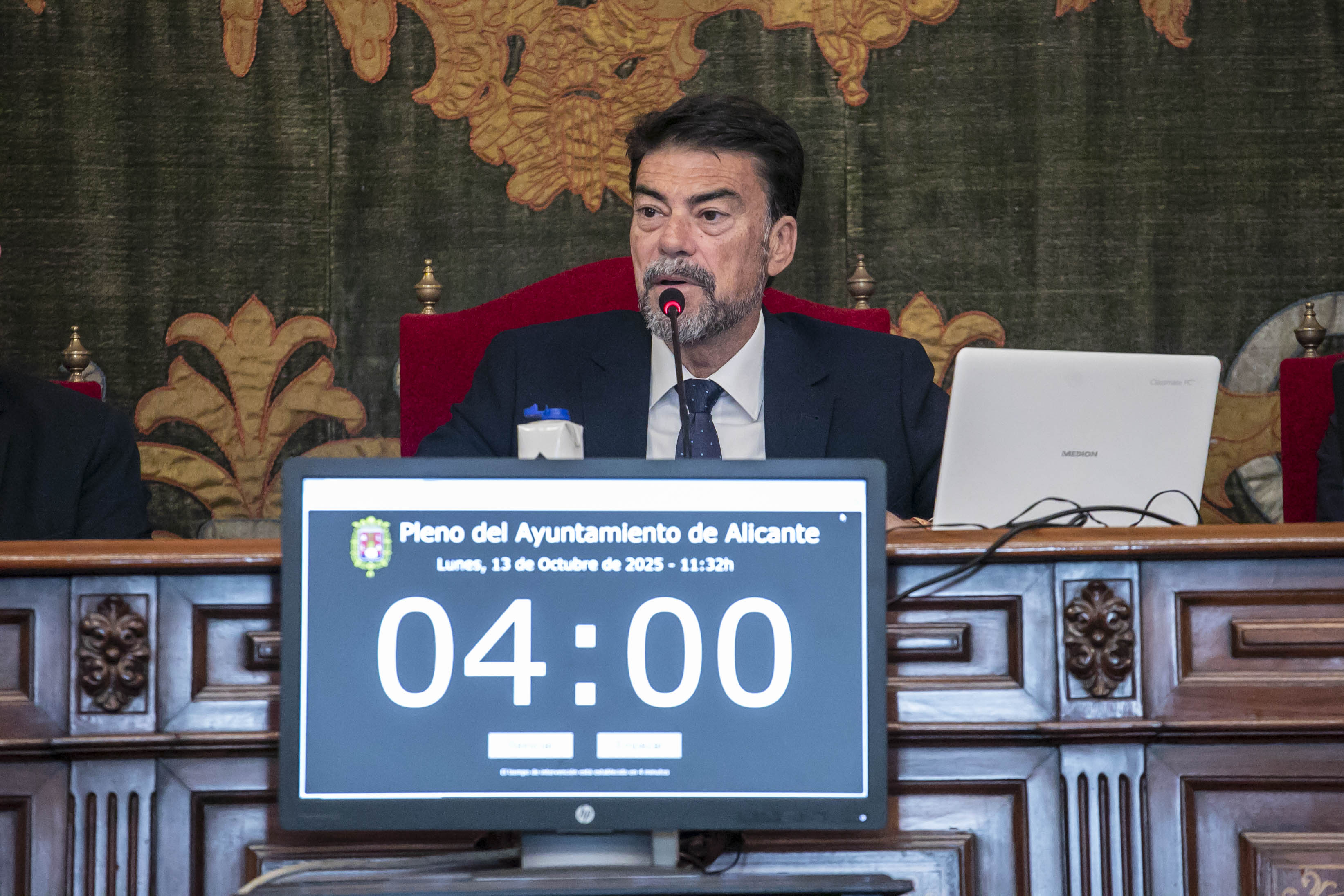 Barcala durante el Debate sobre el Estado de la Ciudad