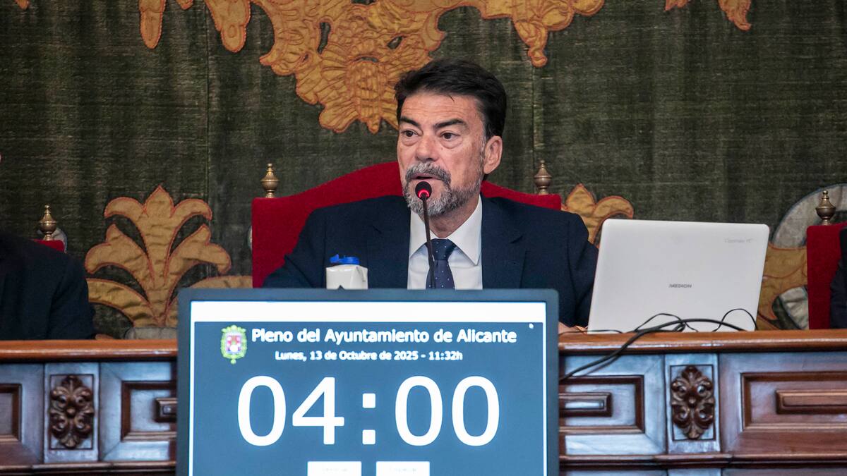 Luis Barcala, alcalde de Alicante, critica la declaración de Alicante como ciudad de la Memoria Democrática y carga contra el Gobierno central