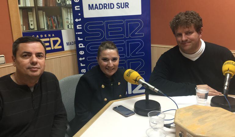 Jesús Sáiz, Mónica Cobo, Raúl Sánchez en los estudios de SER Madrid Sur