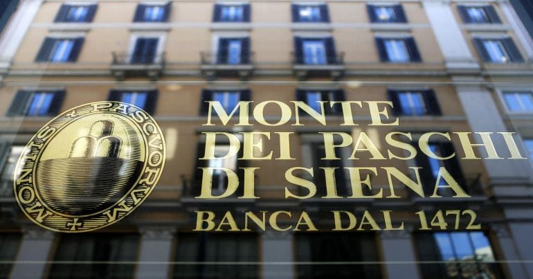 Una de las sucursales del banco Monte dei paschi, que sopesa solicitar un rescate al Gobierno italiano