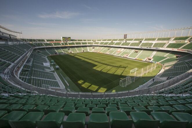 Una imagen panorámica del estadio del Elche, el Martínez Valero