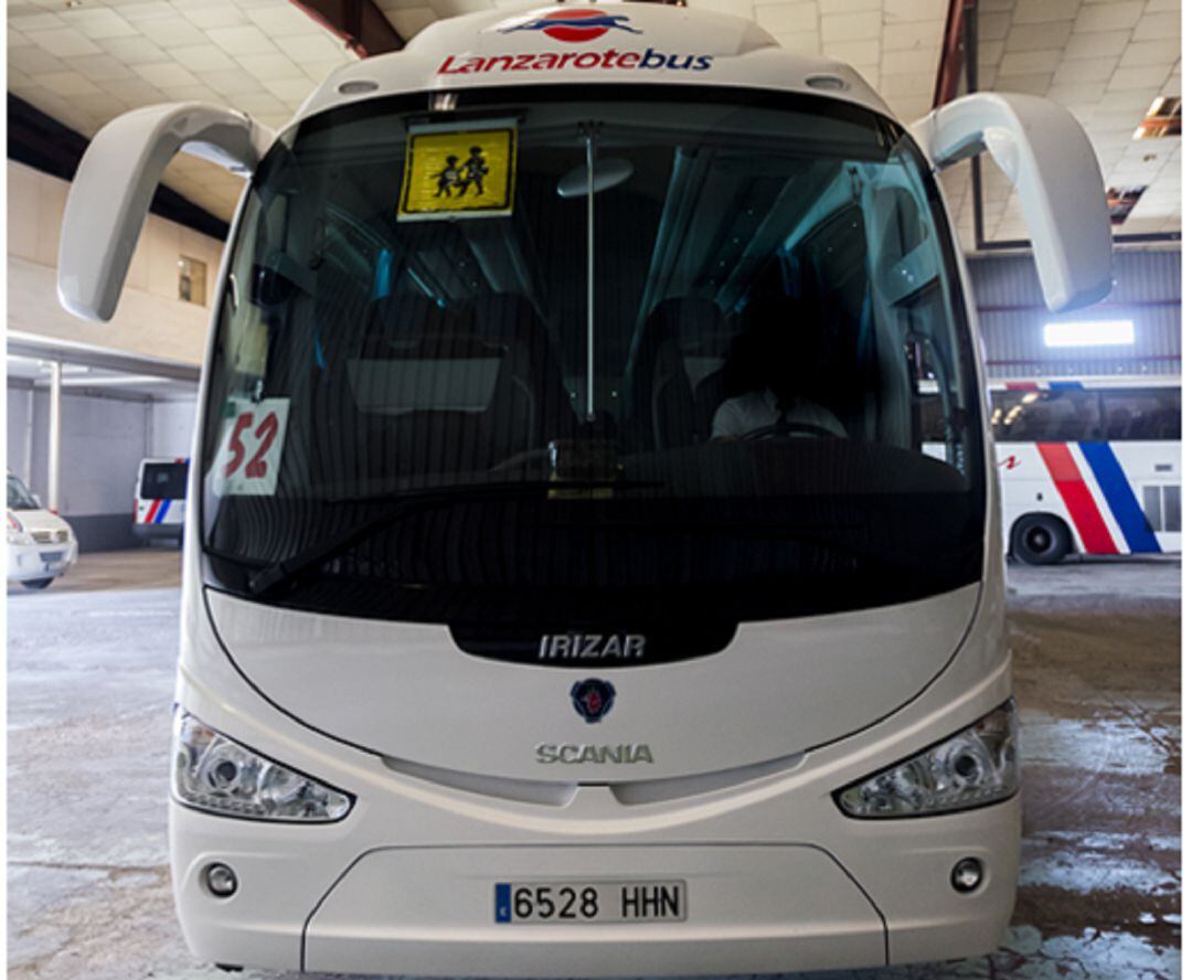 Una de las guaguas destinadas al transporte escolar.