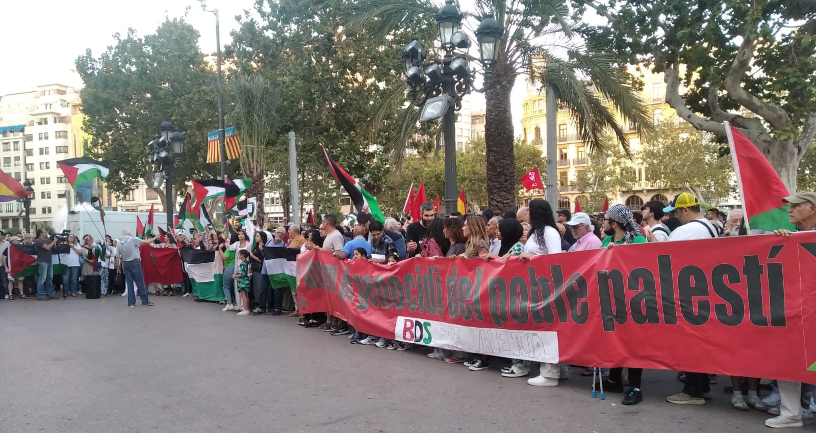 Foto de la concentración celebrada en València en apoyo del pueblo palestino