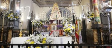 La Virgen del Rocío en la Iglesia Ntra. Sra. de la Asunción de Almonte (Huelva)