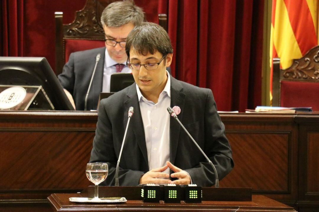 El conseller Iago Negueruela en el pleno de Presupuestos