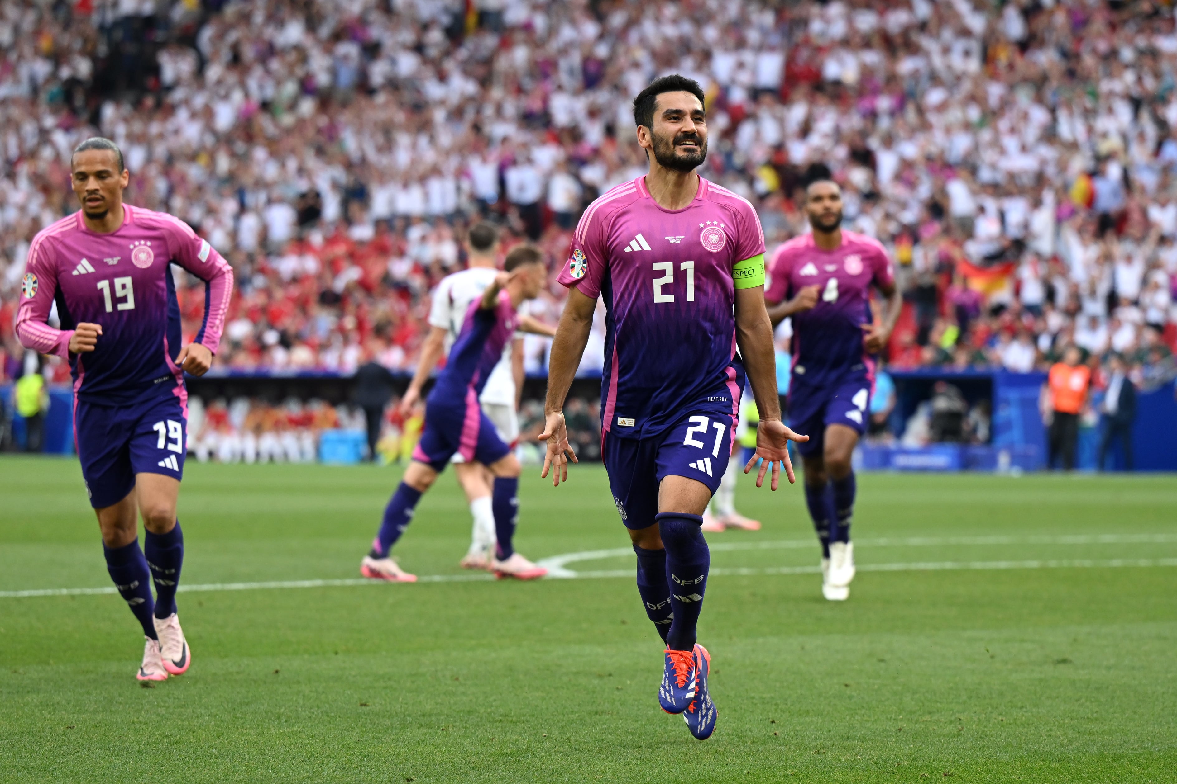 Ilkay Gündogan celebra el segundo gol de Alemania ante Hungría