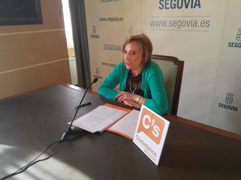 La portavoz de Ciudadanos Segovia, María José García Orejana, se refiere a la realización de la Auditoría de Urbanismo al Ayuntamiento de Segovia. 