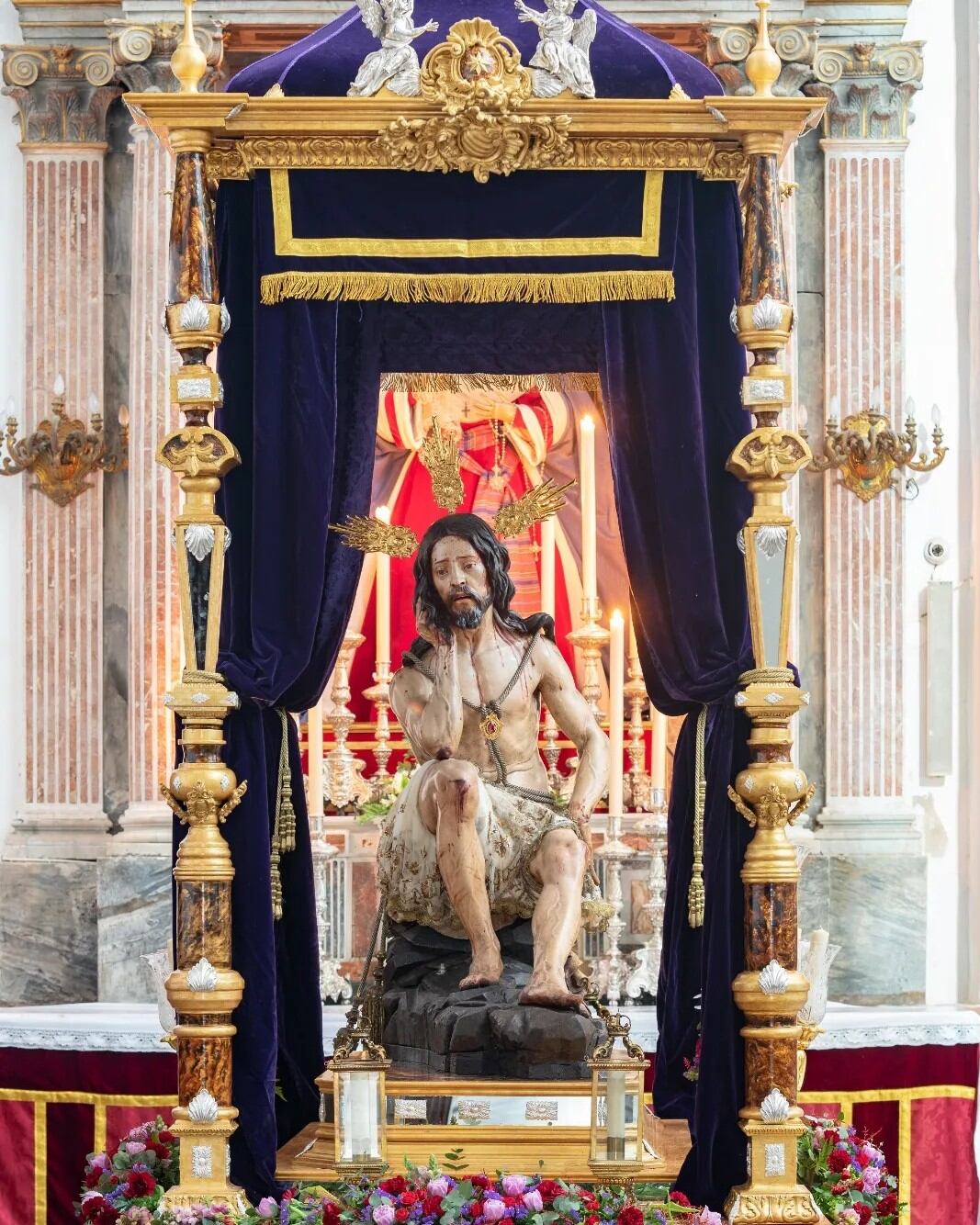 El Señor de la Humildad y Paciencia ante la Virgen de la Amargura preparado para el vía crucis general. Foto Cofradía de la Humildad y Paciencia.