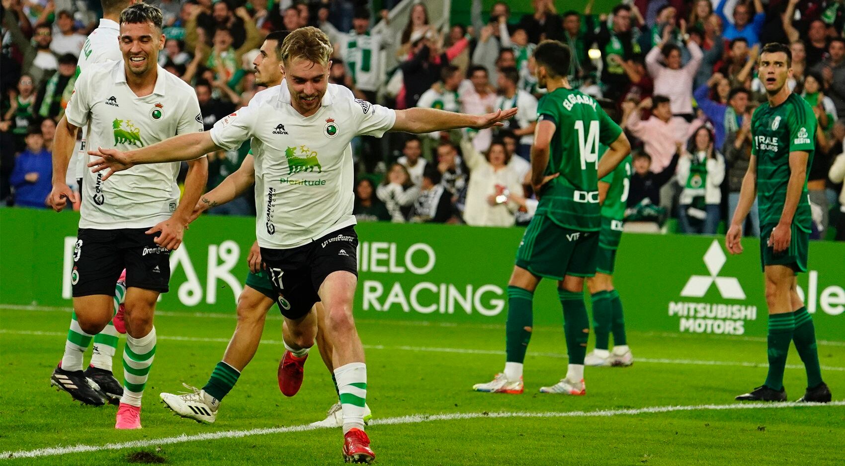 Peque, goleador ante el Burgos.