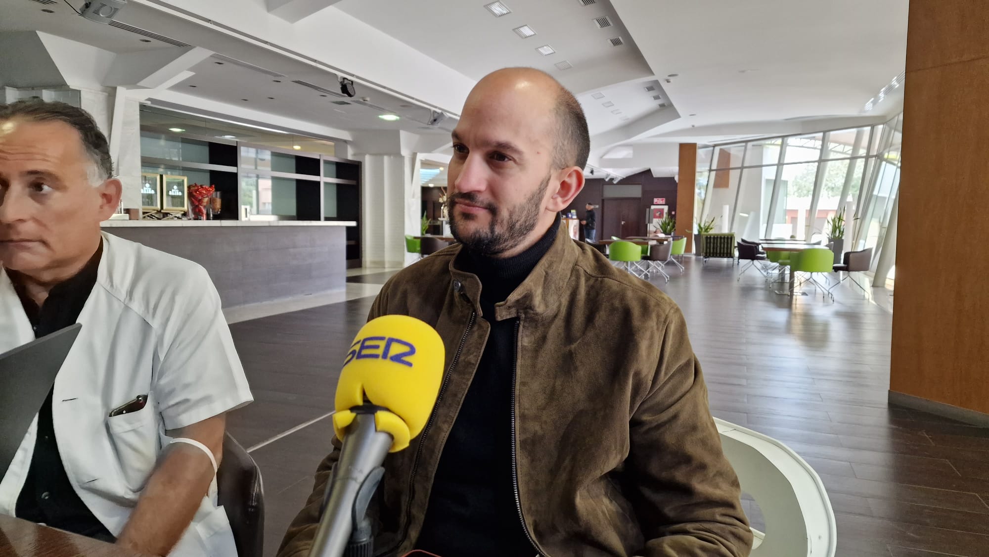 José Ángel Ponce, concejal de Sanidad en el set de Hoy por Hoy Lorca en el Hotel Jardines de Lorca