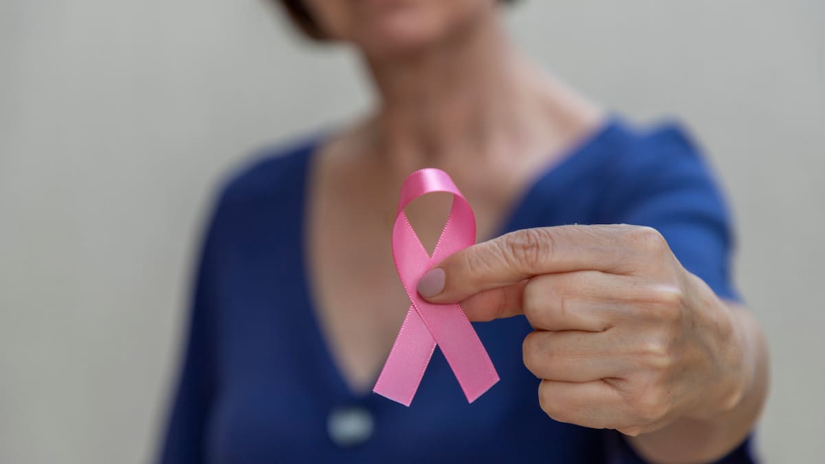 Mariama, 47 años: "Llevo luchando contra el cáncer de mama desde 2015" - Hora 14 Aragón (19/10/2025)