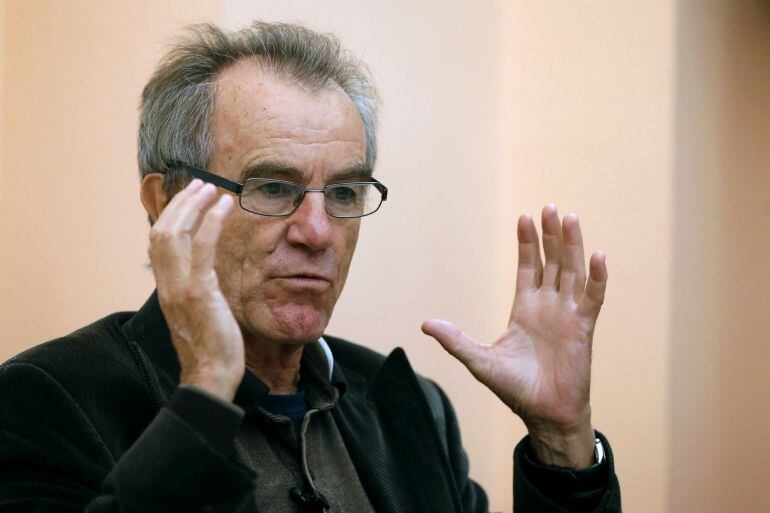 El catedrático de Derecho Constitucional Javier Pérez Royo, durante la charla debate sobre &quot;La reforma constitucional inviable&quot; 