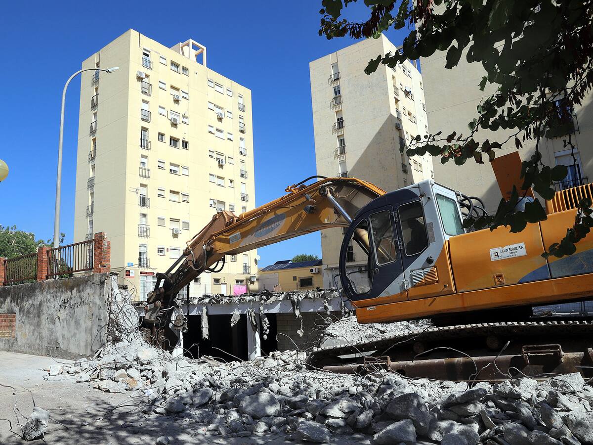Comienzan las obras de demolición y reurbanización de la Plaza Venus