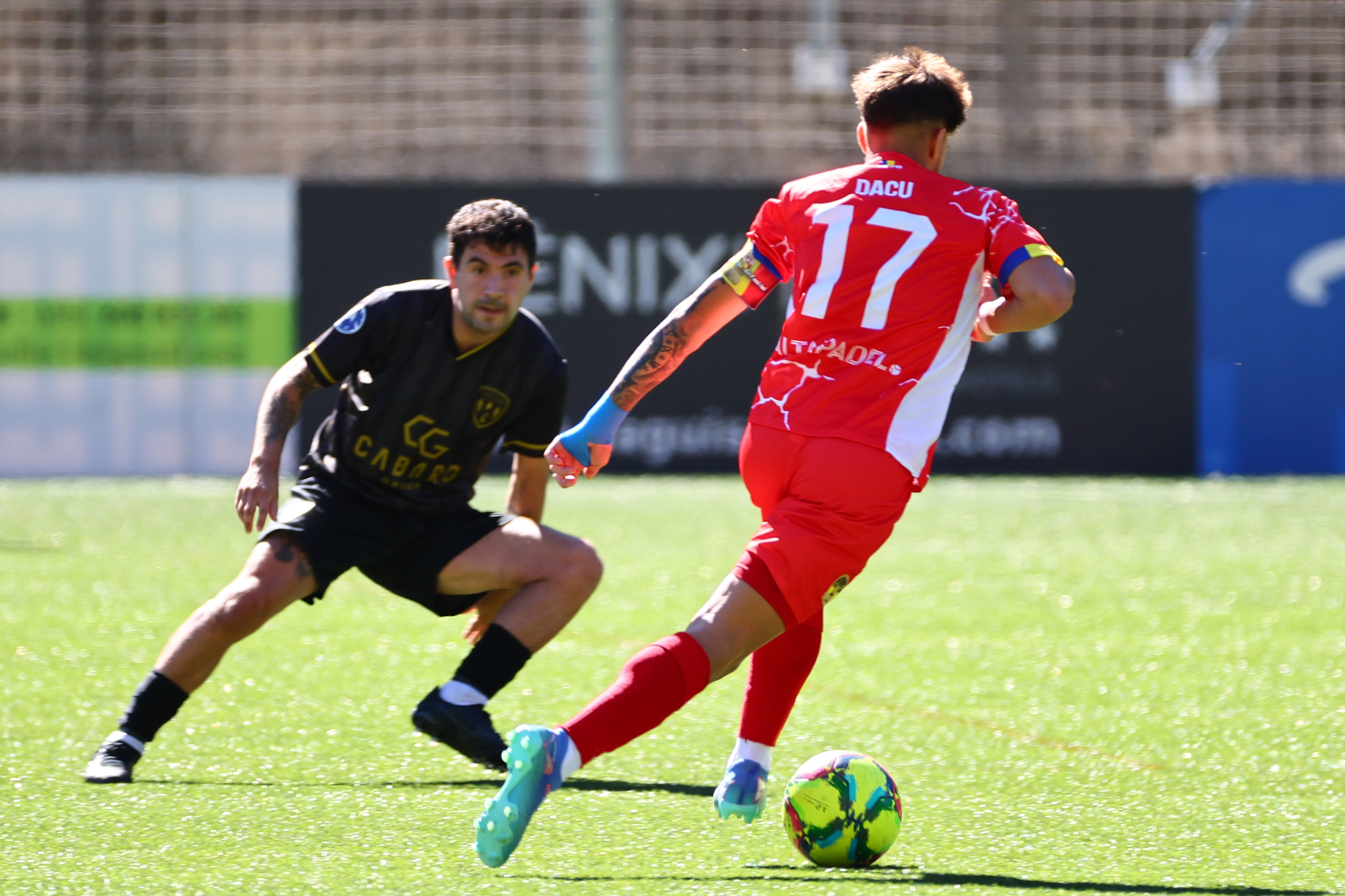 El campió, la UE Santa Coloma, no va poder superar l&#039;FC Santa Coloma i va caure derrotat per la mínima en l&#039;inici de la Lliga Multisegur.