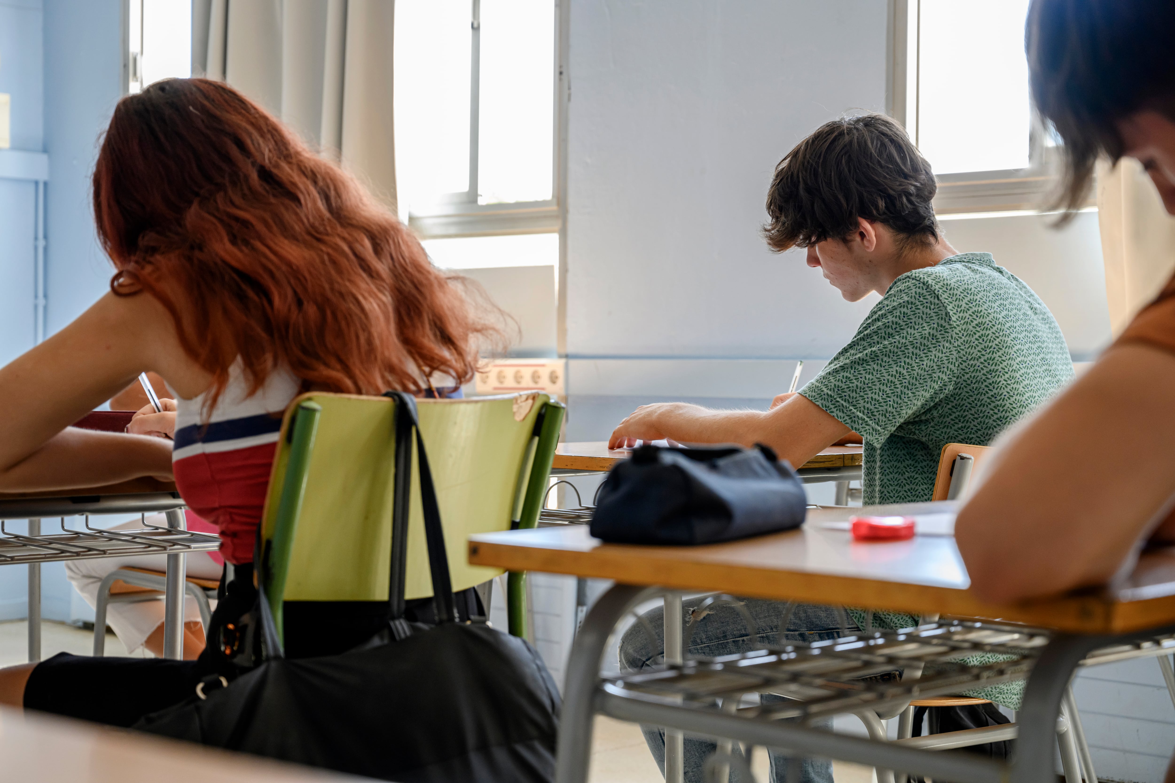 Estudiantes durante un examen