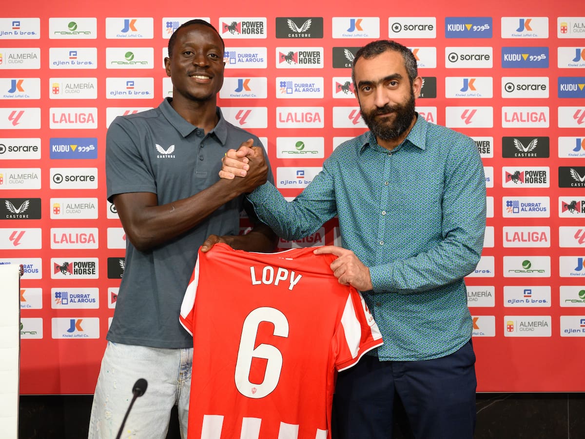 El Almería presenta su cuarto fichaje de 2026