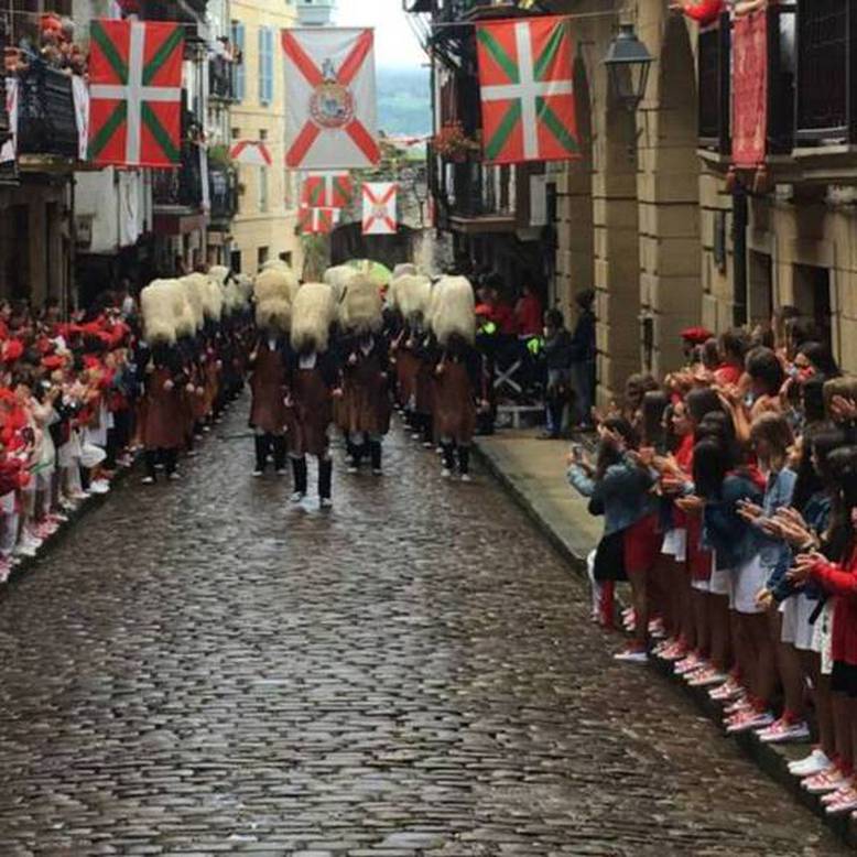 El paso del Alarde del año pasado