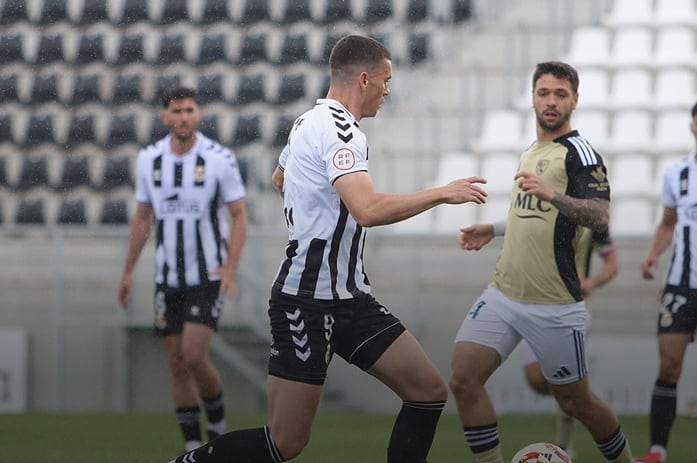 Harper en el duelo frente al Linares