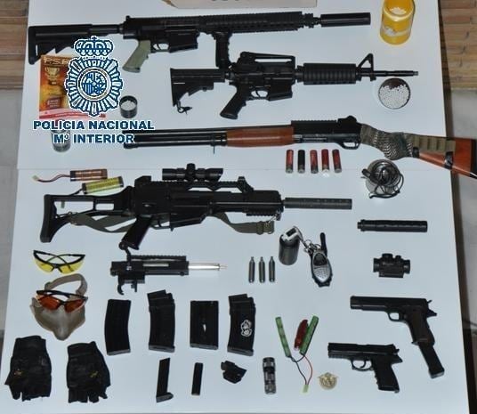 Armas utilizadas por el menor arrestado