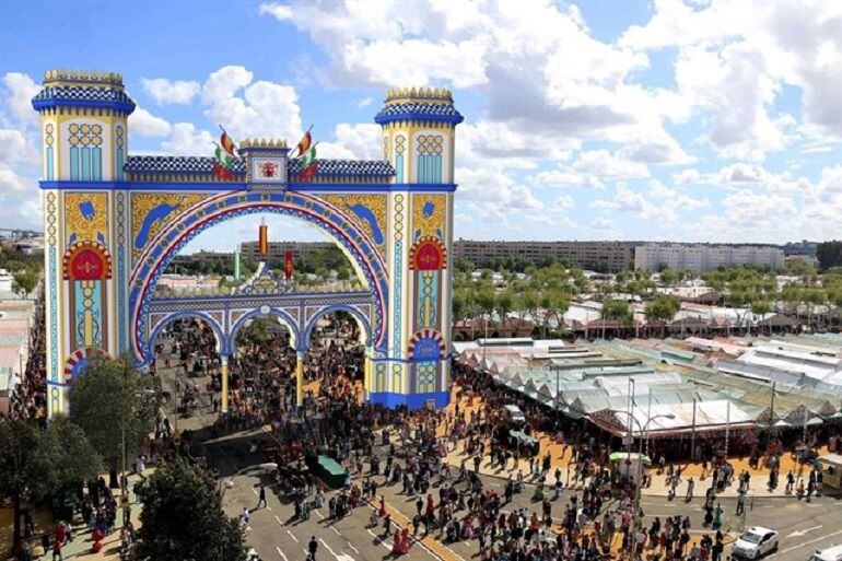 Lleno el martes de feria y previsión de lleno también para la jornada de miércoles por el carácter festivo.