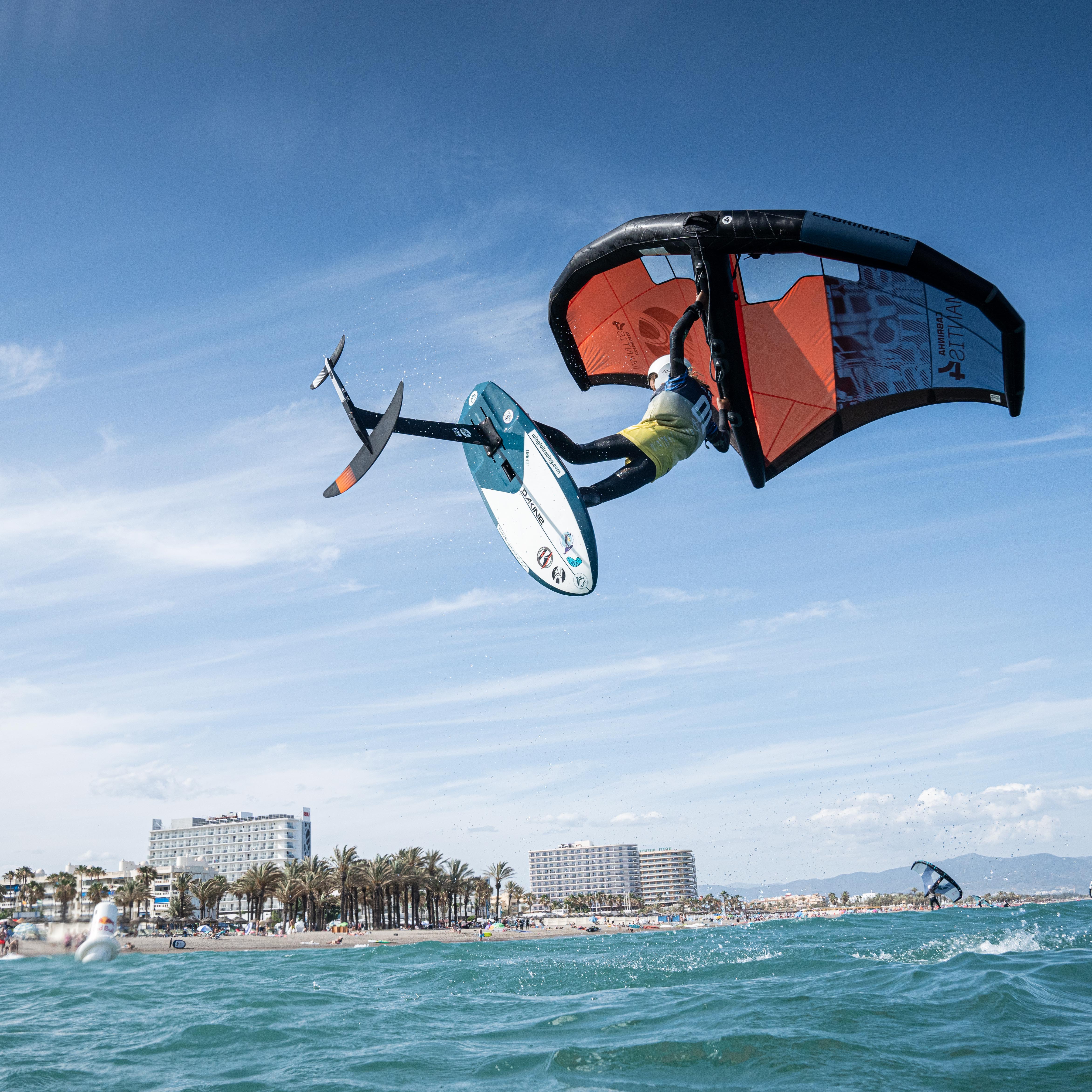 Una espectacular imagen del Torremolinos Wingfoil