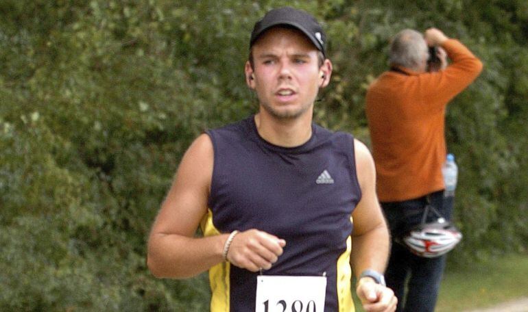 Andreas Lubitz, copilto del vuelo 4U9525 de Germanwings, mientras participa en una carrera.