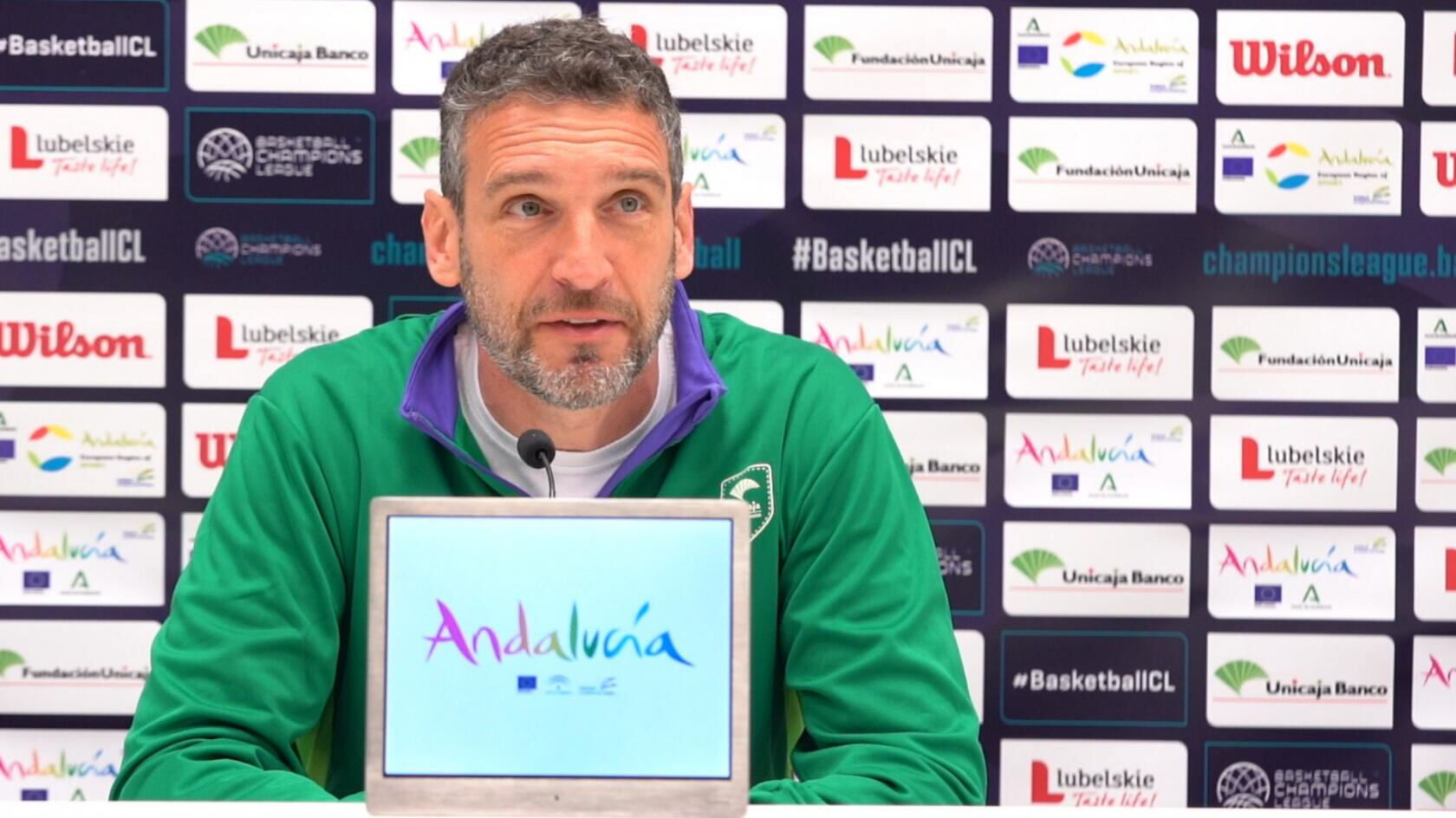 Ibon Navarro, en la sala de prensa del Martín Carpena