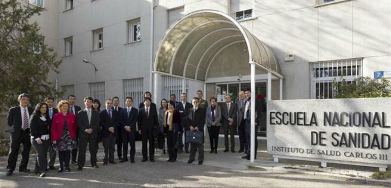 Una delegación japonesa visita el ISCIII para conocer la gestión del ébola