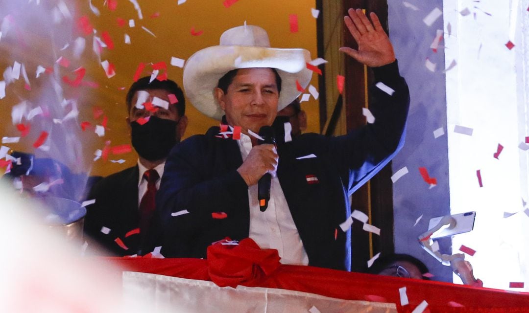 El izquierdista Pedro Castillo, proclamado presidente electo de Perú.