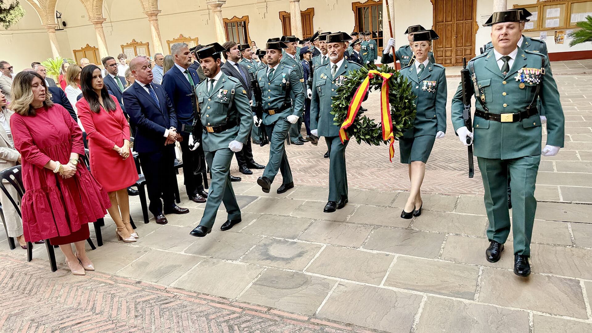 Distinciones y homenaje en Antequera a la Guardia Civil en la festividad del Pilar
