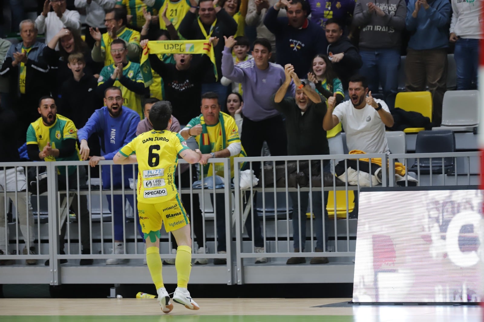Dani Zurdo celebra un gol ante Manzanares en los octavos de final de la Copa del Rey de fútbol sala.
