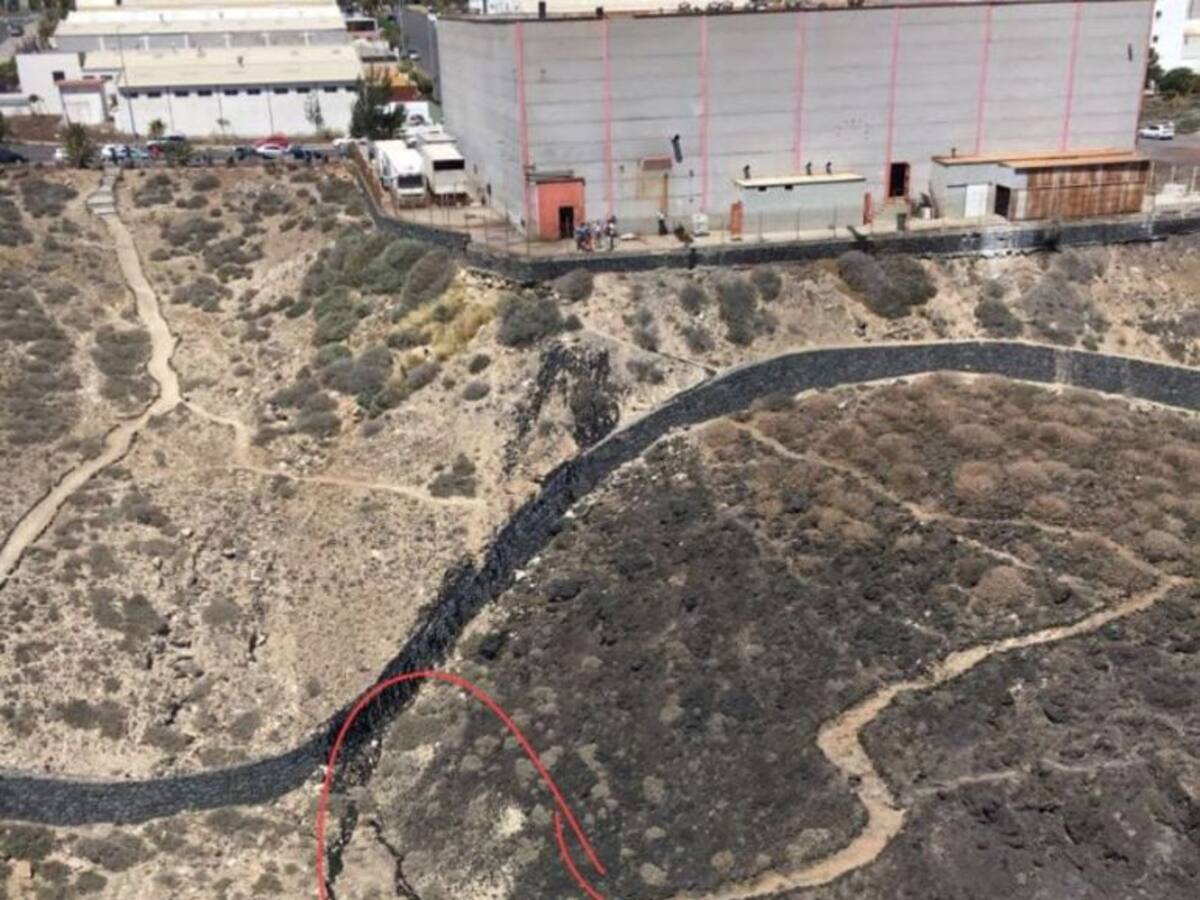 El proceso de descontaminación de los 30.000 litros de fueloil llevará tiempo