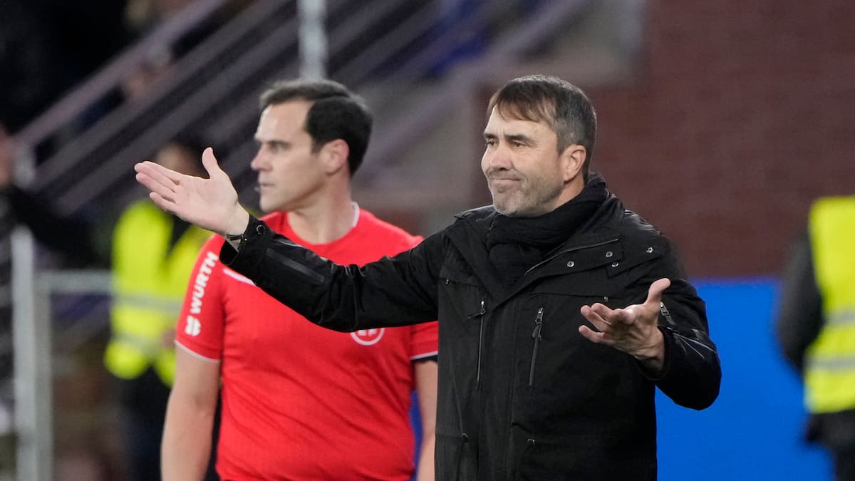 Coudet no se ha dirigido al Alavés pero el club activa alternativas de manera preventiva