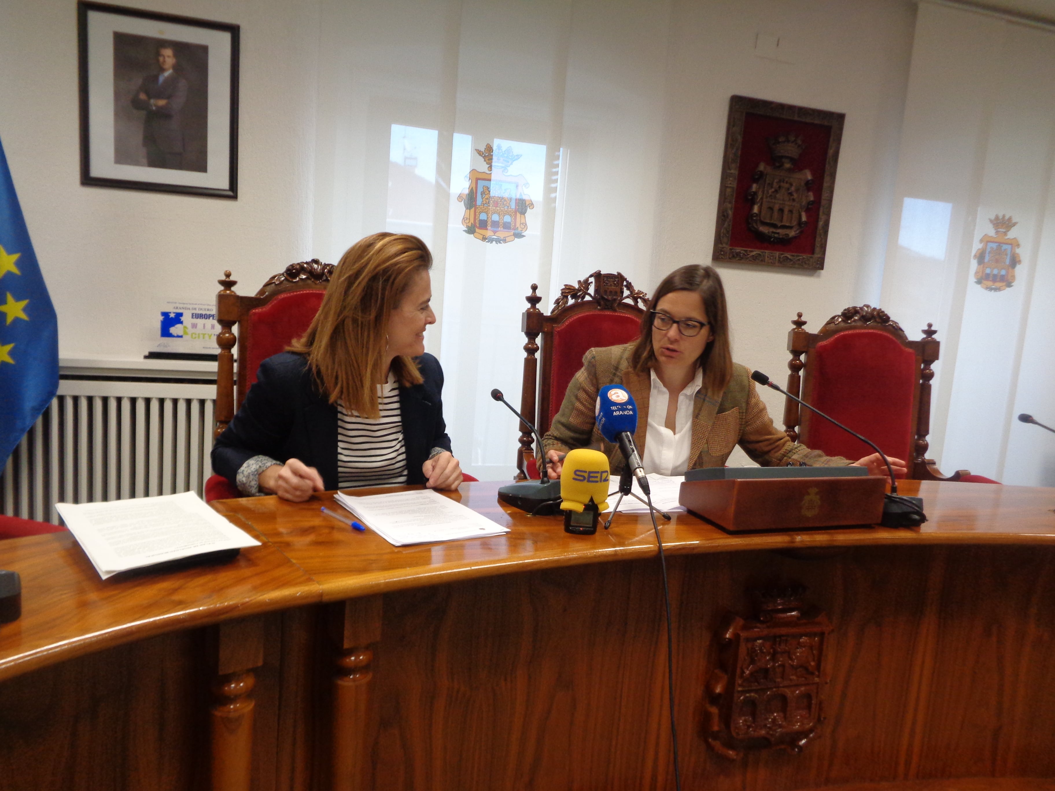 Cristina Valderas (izq) y Olga Maderuelo