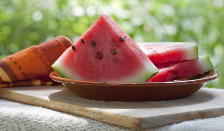 La sandía es una de las frutas con mayor contenido de agua. Sobrepasa el 92%