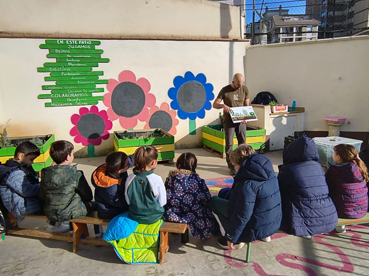 El Área de Medio Ambiente acerca el cultivo del huerto a los escolares de Binéfar