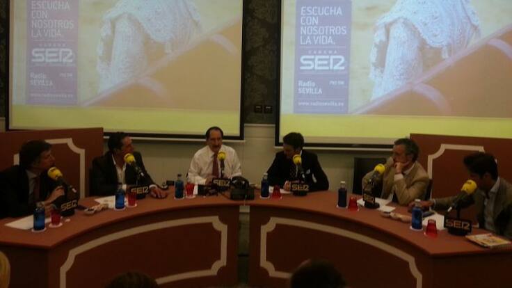 Tertulia taurina de Radio Sevilla (martes, 21-abril-2015)