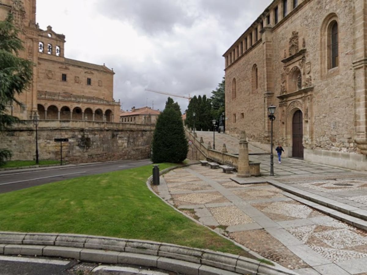 El Ayuntamiento de Salamanca descarta la reordenación del tráfico en el entorno del convento de San Esteban