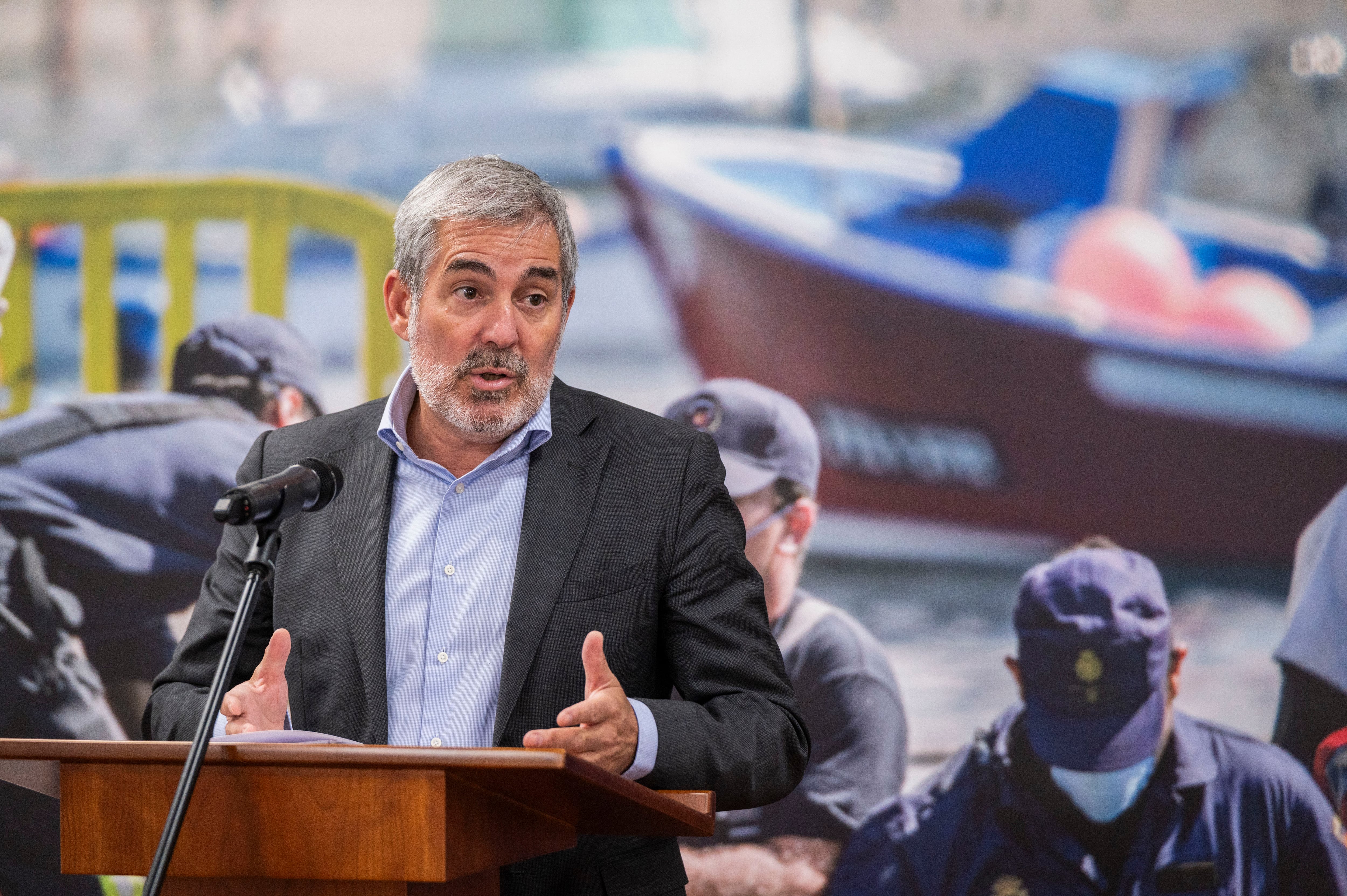 El presidente de Canarias, Fernando Clavijo, en rueda de prensa para informar sobre la situación migratoria en la isla