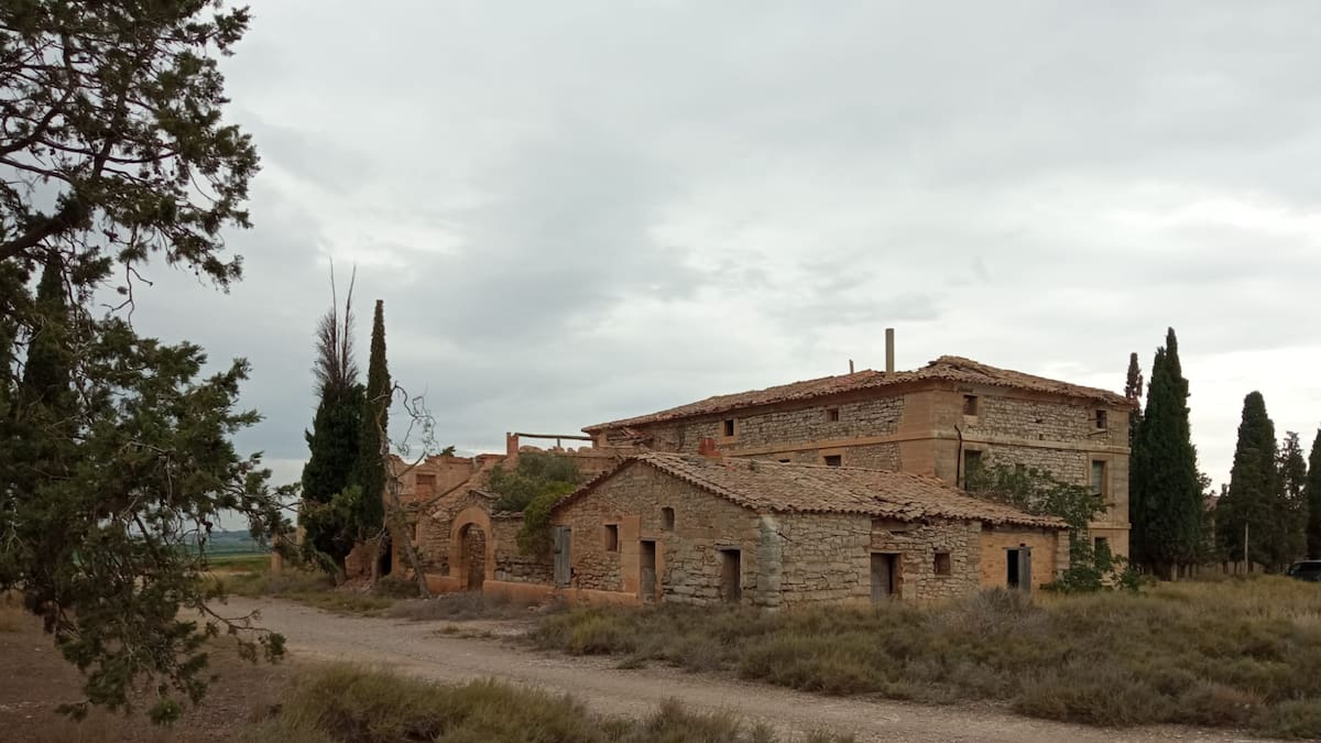 Fiscalia investiga si l’Ajuntament d’Alcarràs i el Departament de Cultura han permès el deteriorament de Cal Macià