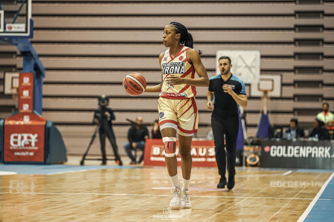 Elonu en un partit d'aquesta passada temporada a Fontajau.