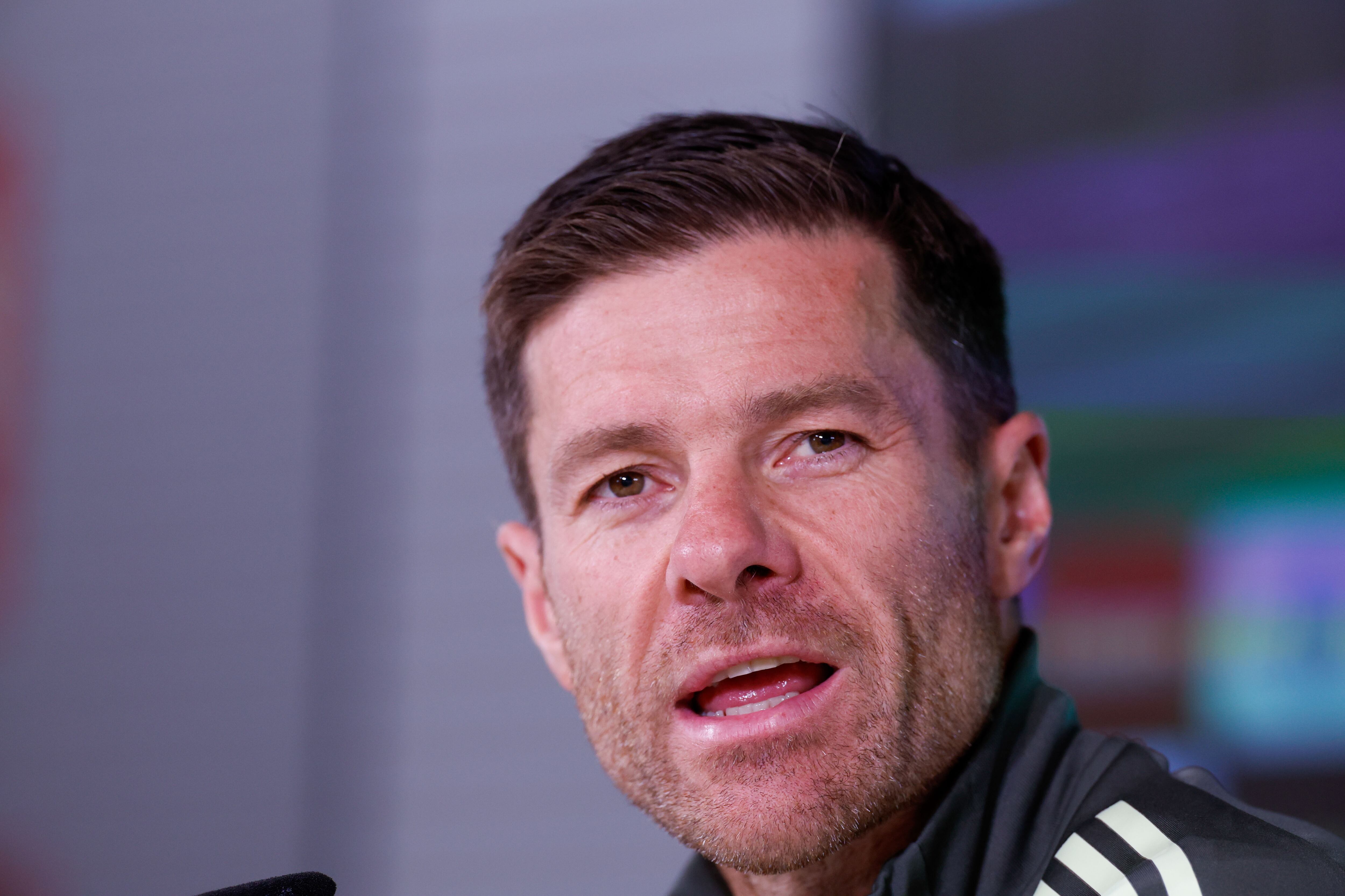 El entrenador del Real Madrid Xabi Alonso durante la rueda de prensa